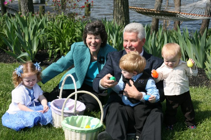 Gary-Maureen and Grandkids